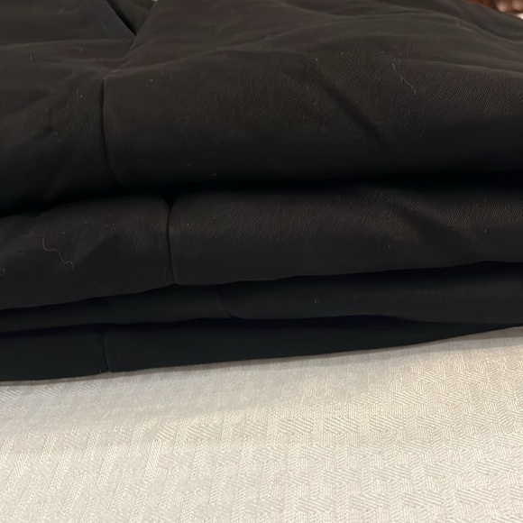 4 Pair of Black Men’s Slacks by Savane. Sz 38/29 in very good condition. - Picture 13 of 13